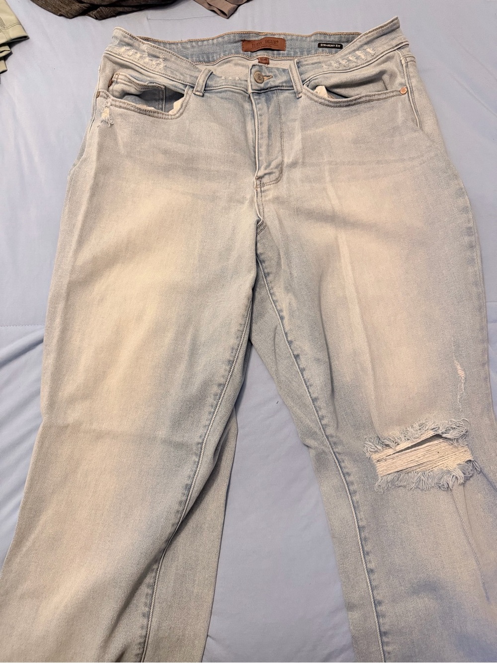 Light Wash Ripped Women's Jeans - Judy Blues SIZE 18